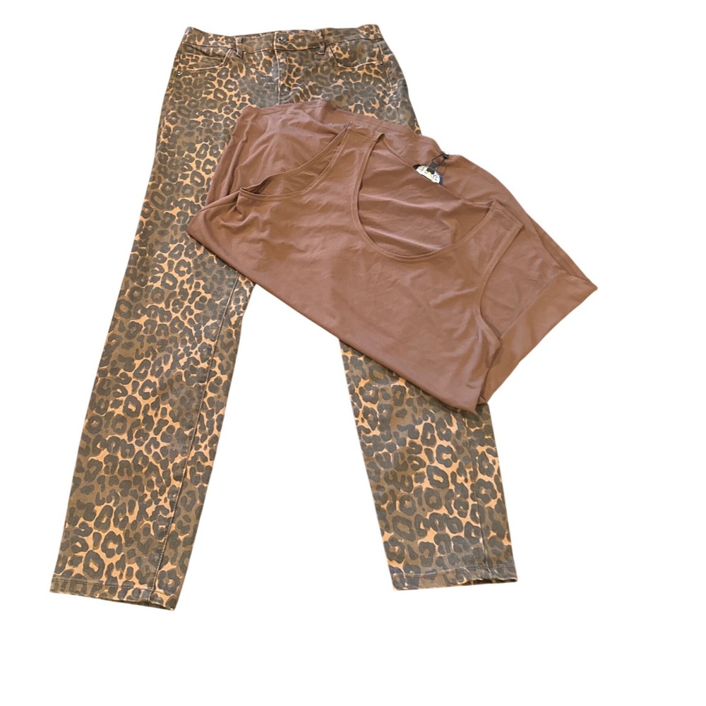 Tractr BLU Leopard Print Skinny Jeans 30 & L'Bisse Brown Tank Top XL Set